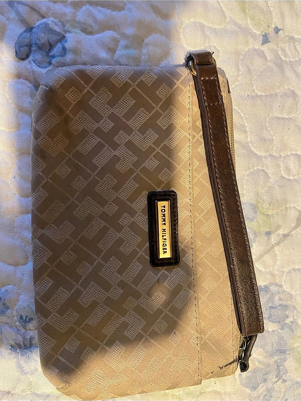Tommy Hilfiger Monogram Jacquard Wristlet Pouch Brown & Cream